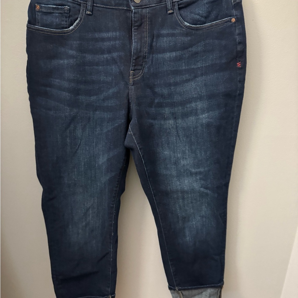 Warp + Weft JFK New York City Capri